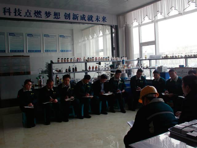 輕質(zhì)墻板生產(chǎn)線(xiàn)